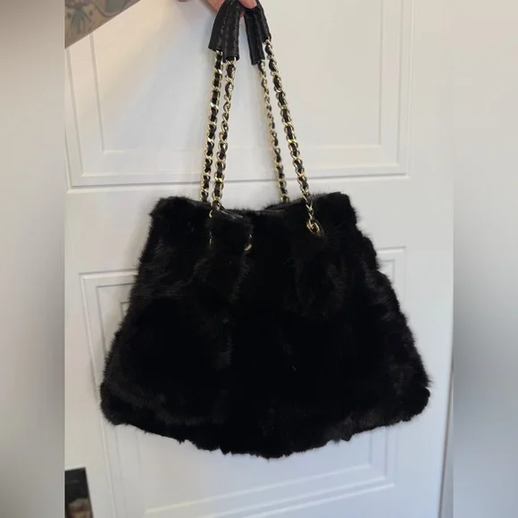 PAOLO MASI MINK FUR PURSE WITH CHAIN STRAPS BLACK GOLD - Picture 5 of 10